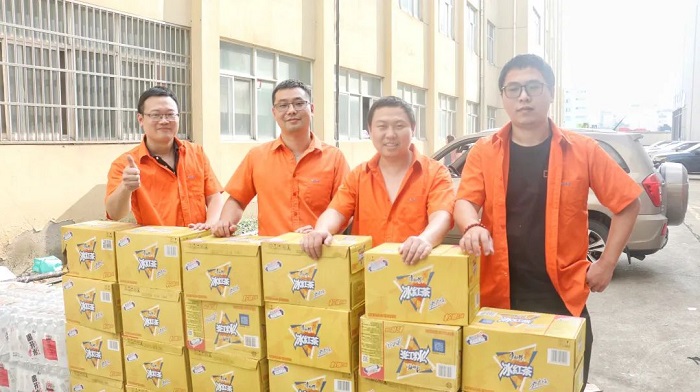 发放福利送关怀，夏日炎炎现清凉|米兰体育-米兰AC（中国）官方网站
集团为员工发放高温福利