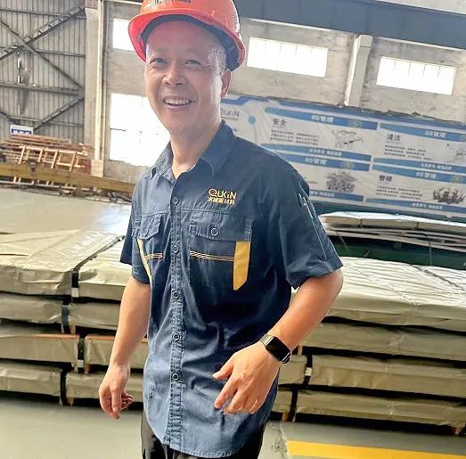 高温下的奋进 | 加工中心加班加点保生产 高温下的奋进 | 加工中心加班加点保生产