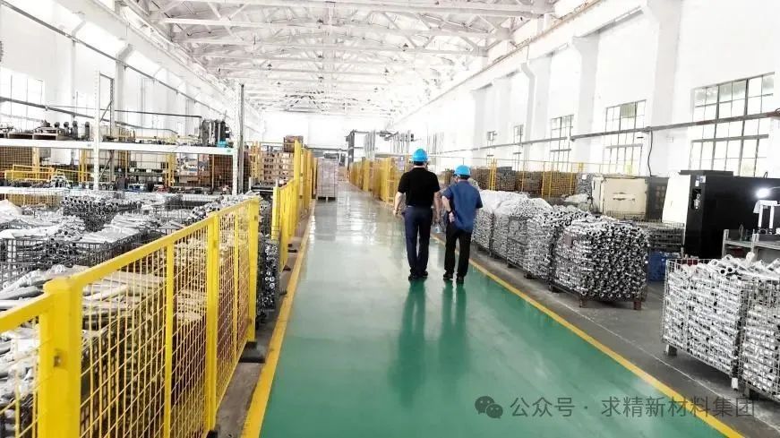 四川大学黄教授深入米兰体育-米兰AC（中国）官方网站
集团参观调研，共探材料科学创新发展
